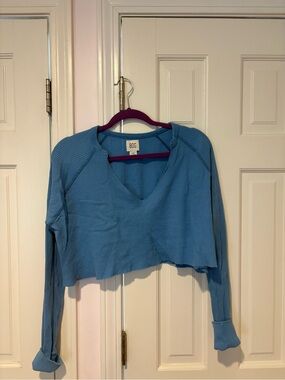 BDG Sky Blue Cropped Waffle V-Neck Long Sleeve Top